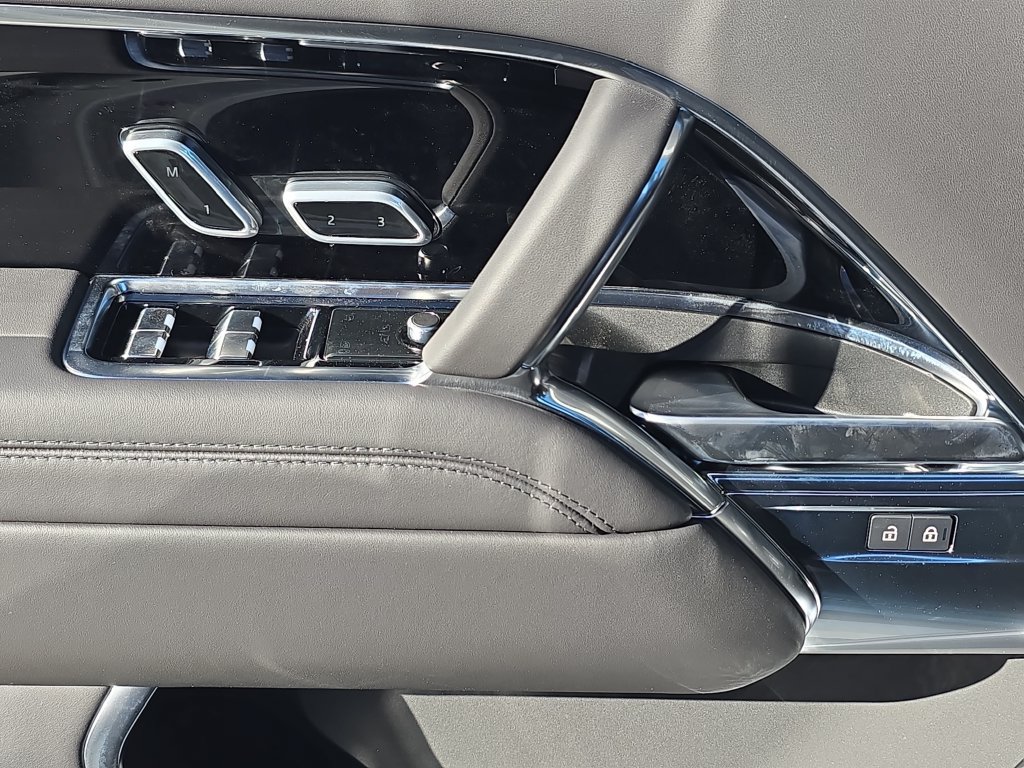 New 2026 Land Rover Range Rover SE AWD/4WD image 30