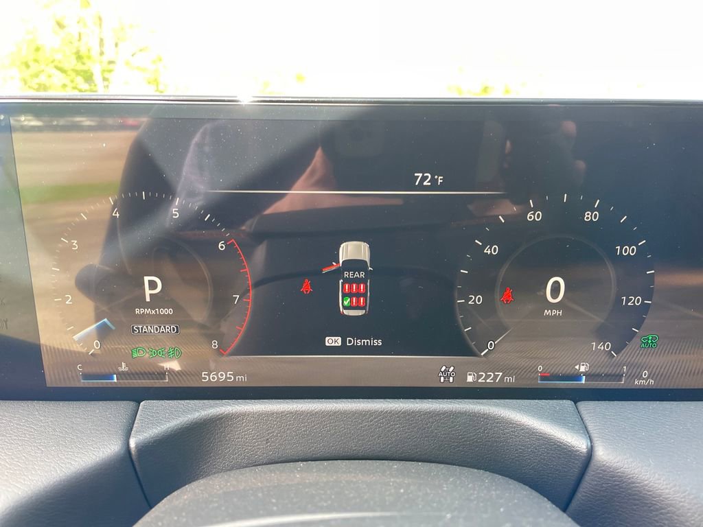 Used 2025 Nissan Armada PRO-4X w/ Pro-4X Premium Package AWD/4WD image 18