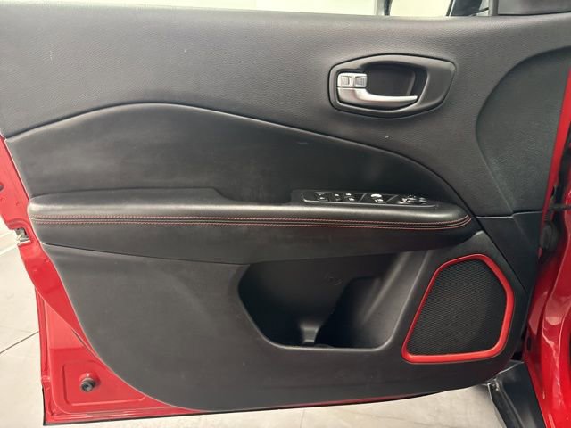 Used 2019 Jeep Compass Trailhawk image 22