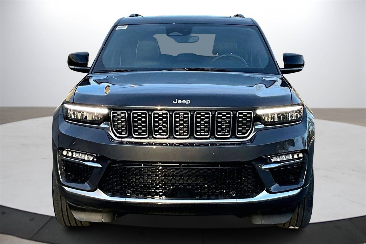 Certified 2025 Jeep Grand Cherokee Summit image 3