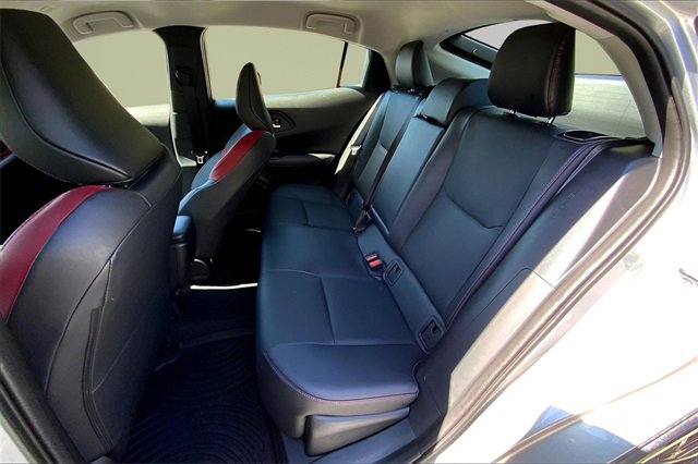 Used 2025 Toyota Prius Plug-In Hybrid image 19