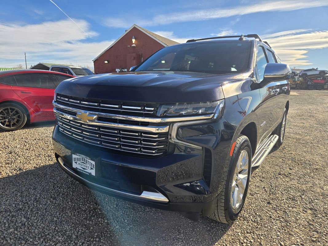 Used 2021 Chevrolet Tahoe Premier w/ Premium Package image 3