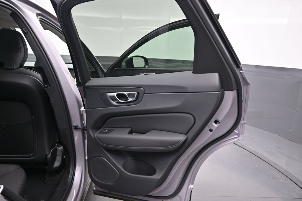 New 2026 Volvo XC60 B5 Core w/ Climate Package AWD/4WD image 26