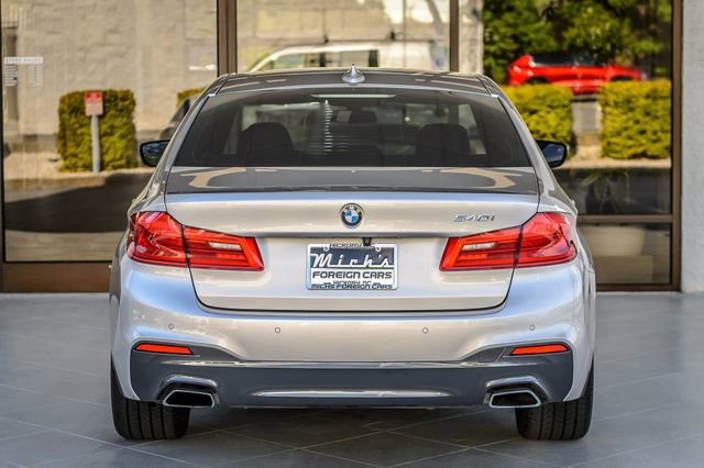 Used 2018 BMW 540i w/ M Sport Package RWD image 8