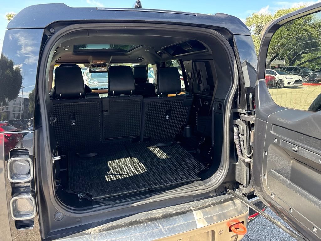 Used 2021 Land Rover Defender 110 X AWD/4WD image 23