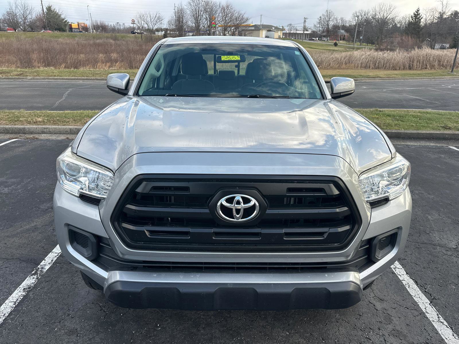 Used 2017 Toyota Tacoma SR image 12