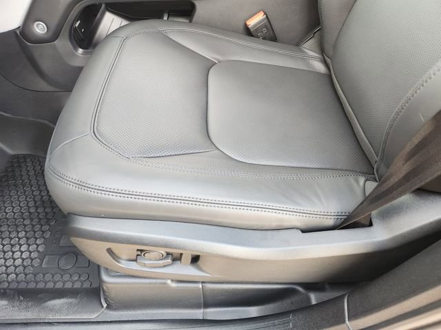 Used 2026 Land Rover Defender 110 S image 17