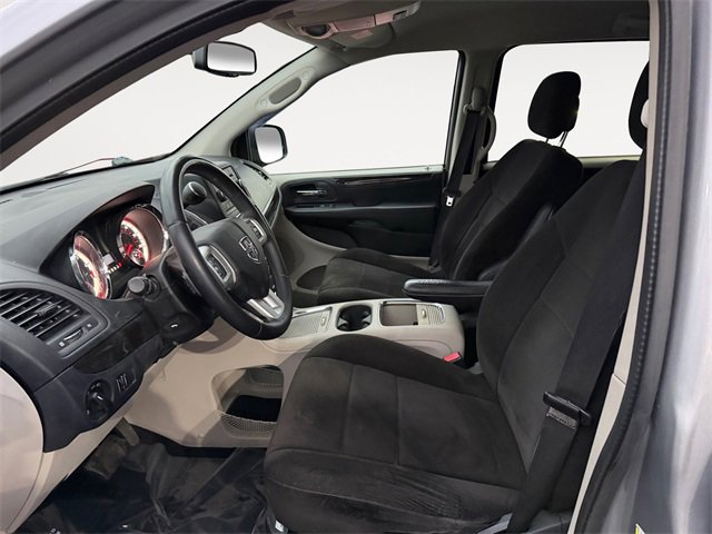 Used 2013 Dodge Grand Caravan SXT w/ UConnect Hands-Free Group image 9
