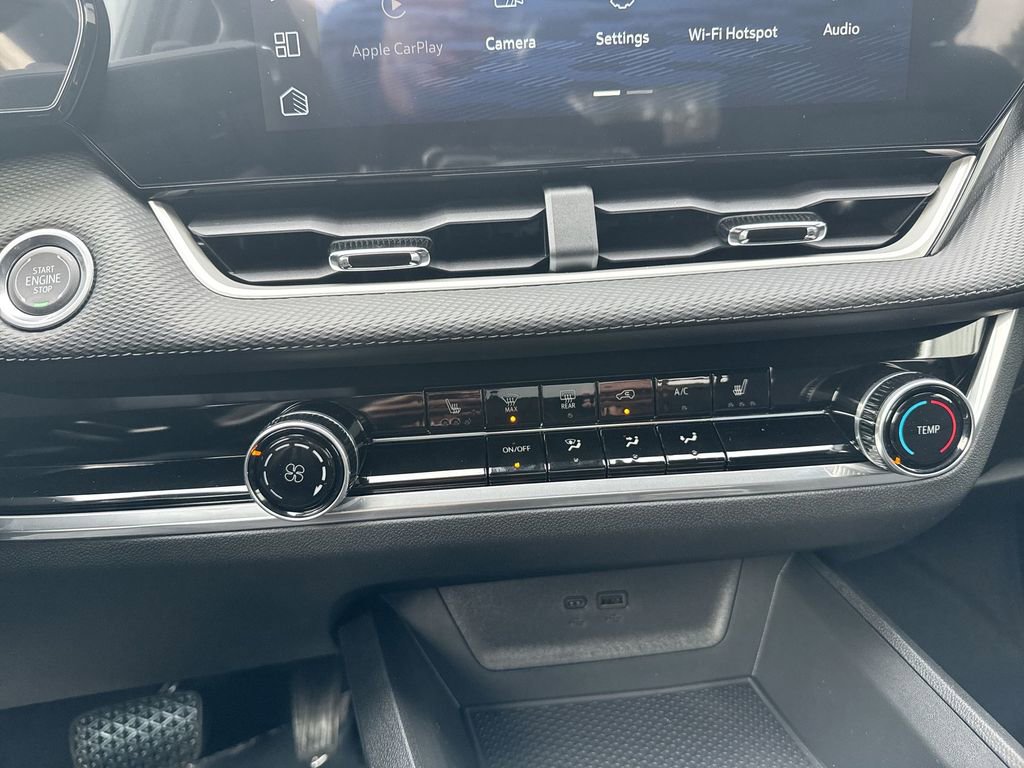 New 2026 Chevrolet Equinox LT image 24