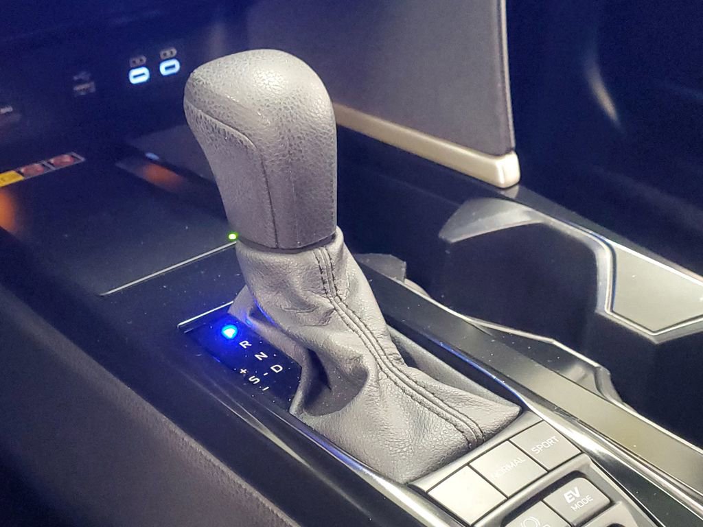 Certified 2025 Toyota Camry LE FWD image 28