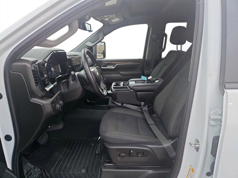 Used 2025 Chevrolet Silverado 2500 LT w/ Safety Package image 26