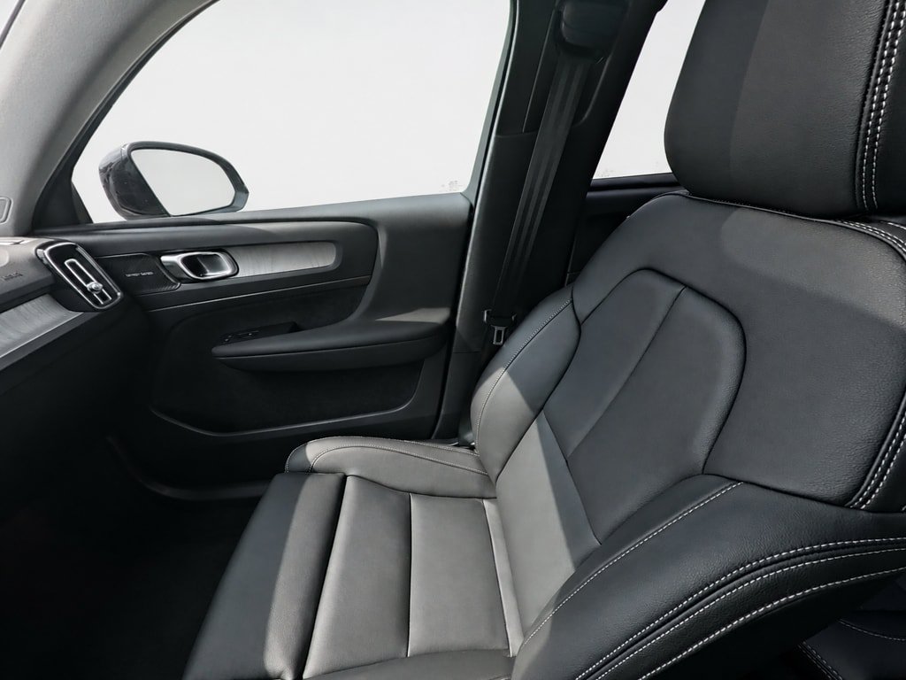 New 2026 Volvo XC40 B5 Ultra w/ Protection Package Premier AWD/4WD image 15