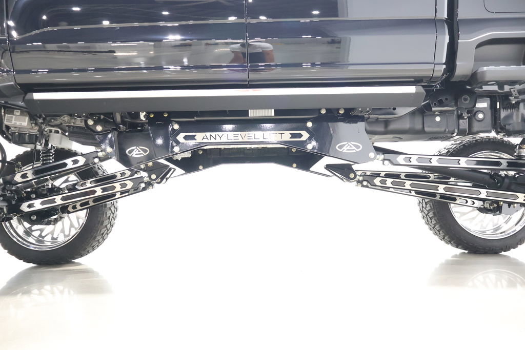 Used 2024 Ford F350 Limited w/ FX4 Off-Road Package image 28