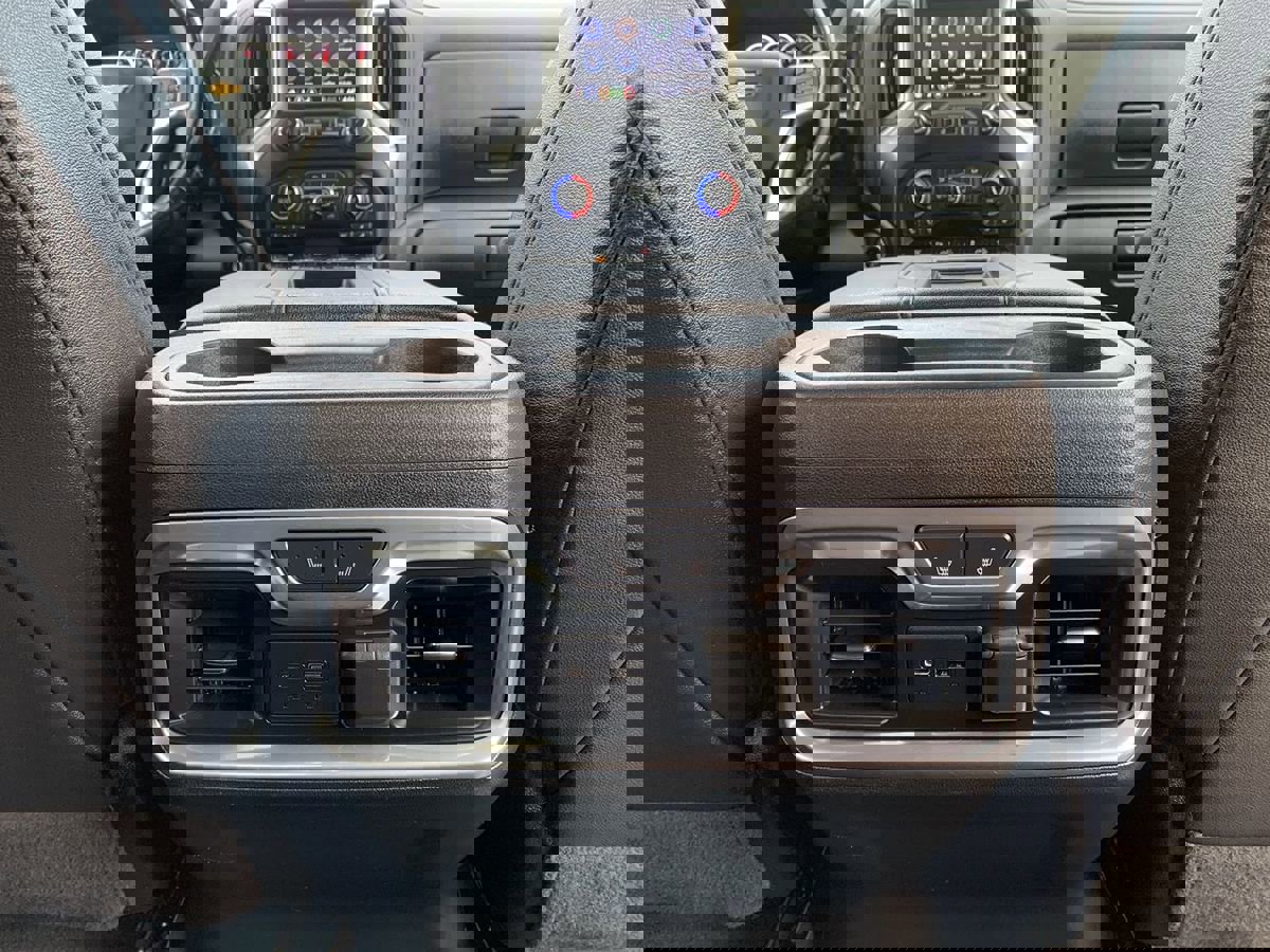 Used 2021 Chevrolet Silverado 3500 LTZ w/ LTZ Convenience Package image 31