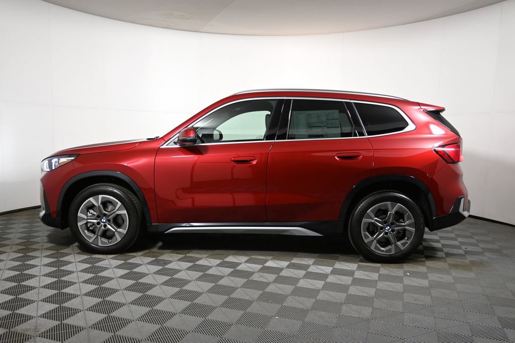 Used 2026 BMW X1 xDrive28i w/ Technology Package image 2