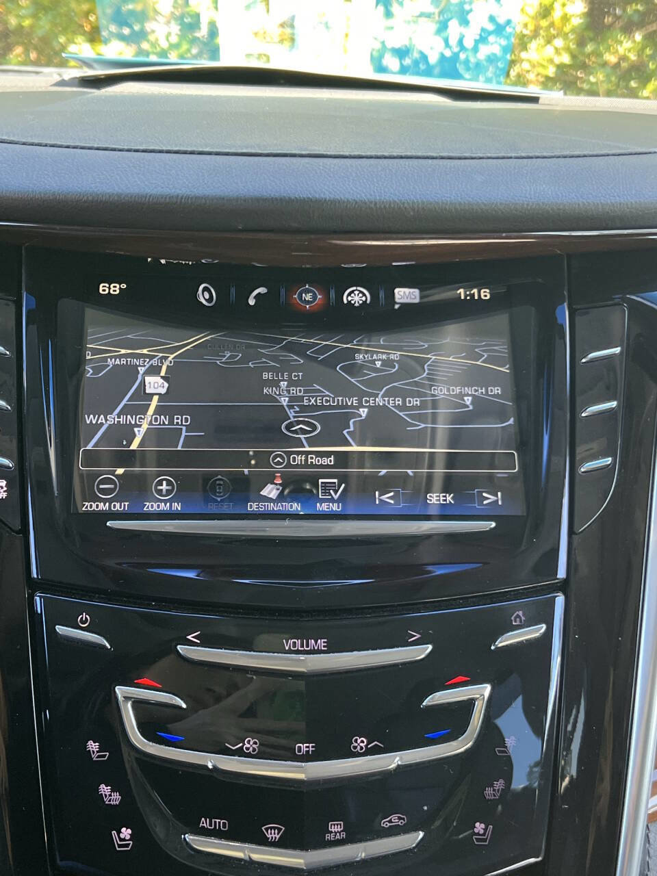 Used 2019 Cadillac Escalade Luxury image 25