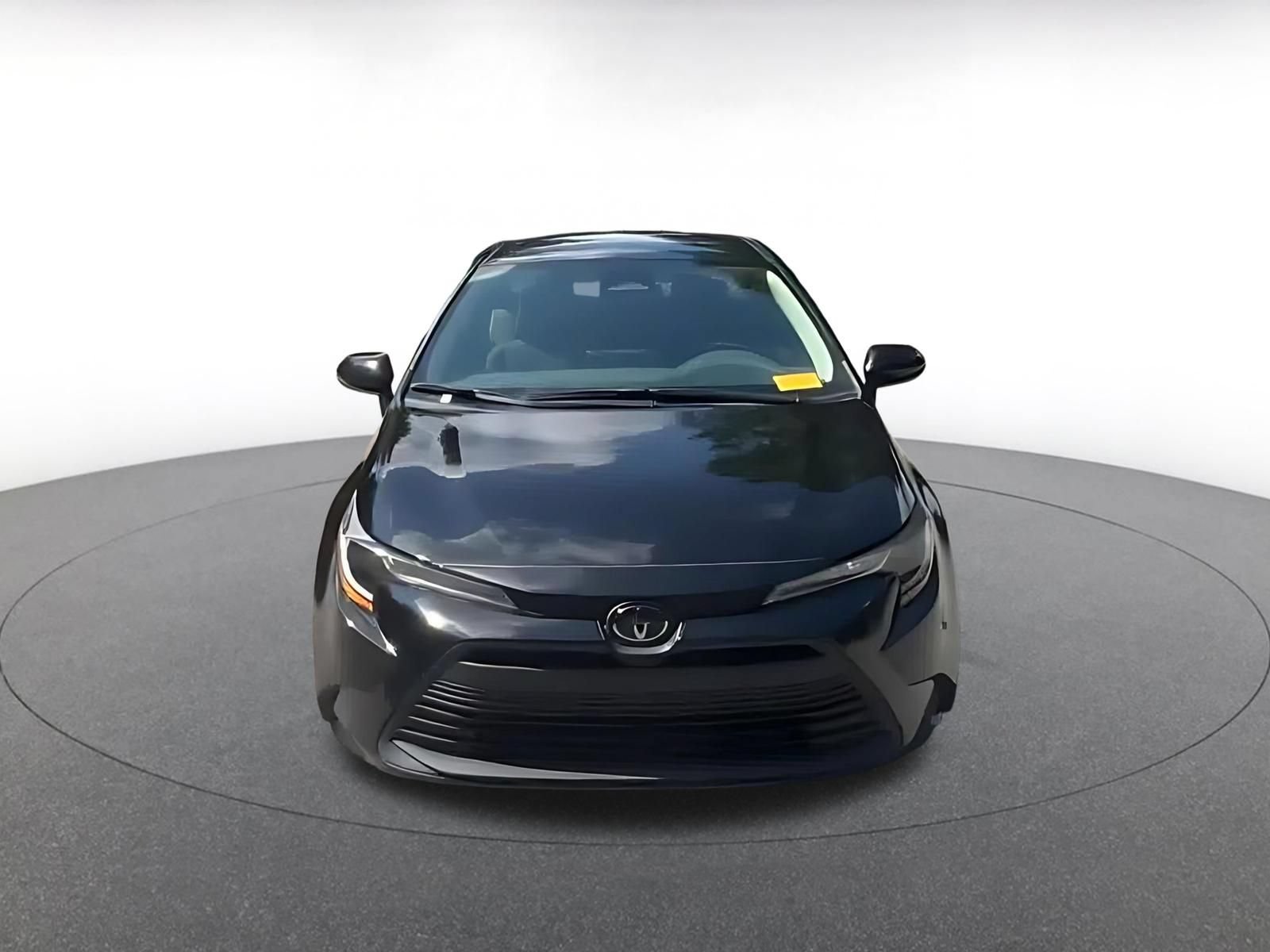 Used 2025 Toyota Corolla LE FWD video 2