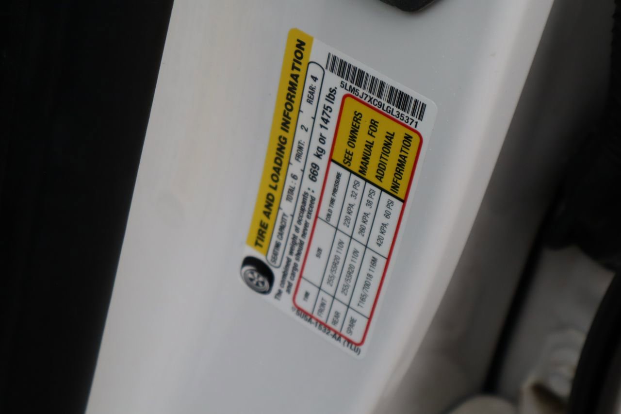 Used 2020 Lincoln Aviator Reserve w/ Elements Package Plus AWD/4WD image 32