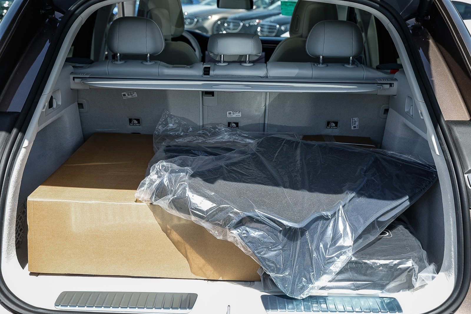 New 2026 Mercedes-Benz EQE 320 4MATIC SUV image 27