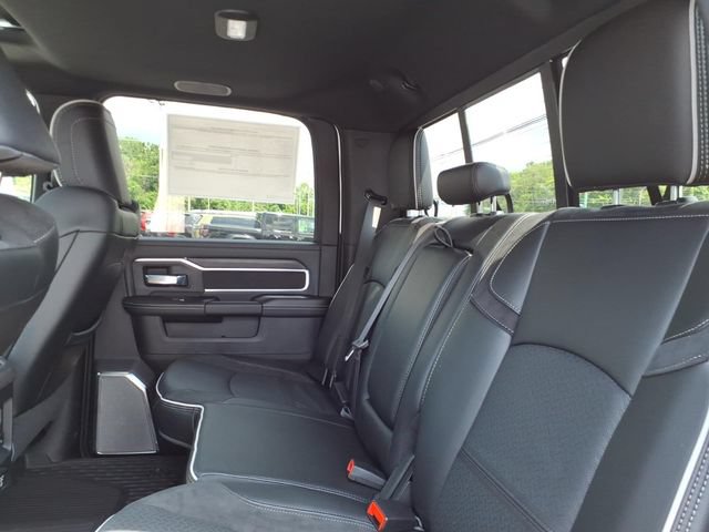 New 2026 RAM 2500 Laramie AWD/4WD image 7