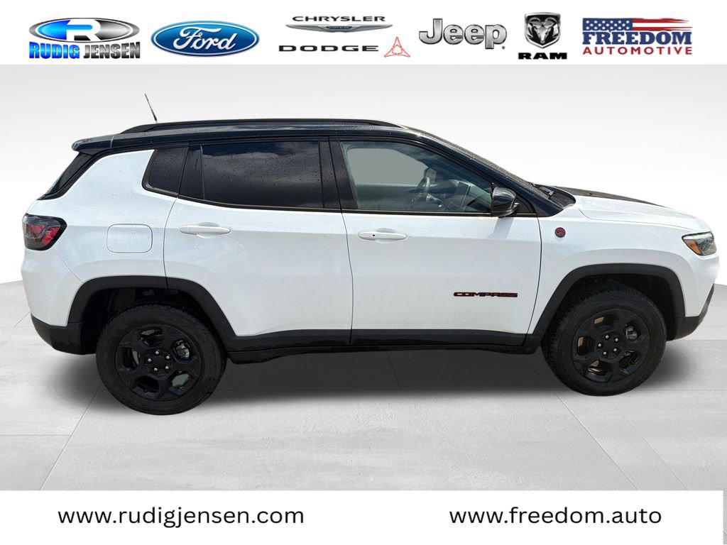 Used 2023 Jeep Compass Trailhawk w/ Trailhawk Elite Group AWD/4WD image 6