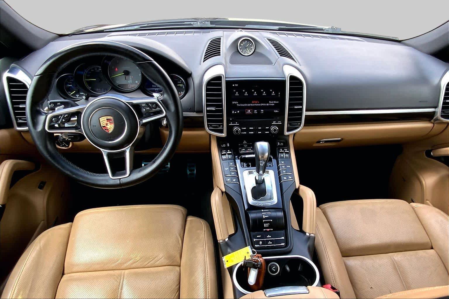 Used 2018 Porsche Cayenne S AWD/4WD image 15