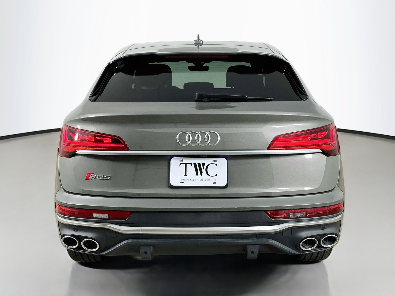 Certified 2023 Audi SQ5 Prestige w/ Prestige Package AWD/4WD image 6