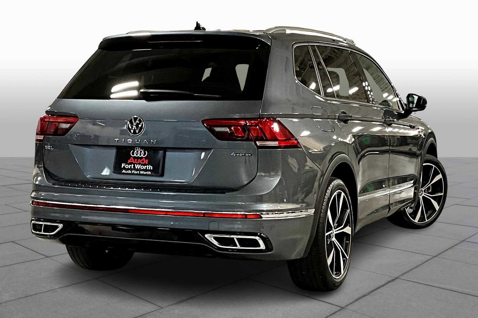 Used 2022 Volkswagen Tiguan SEL R-Line image 12