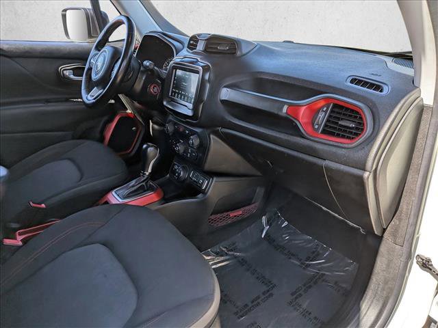 Used 2018 Jeep Renegade Trailhawk w/ Cold Weather Group II AWD/4WD image 28