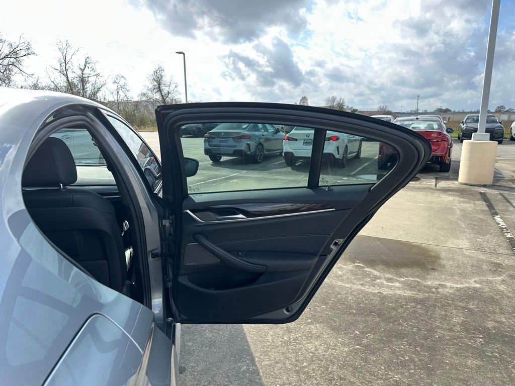 Certified 2023 BMW 530i w/ M Sport Package image 25