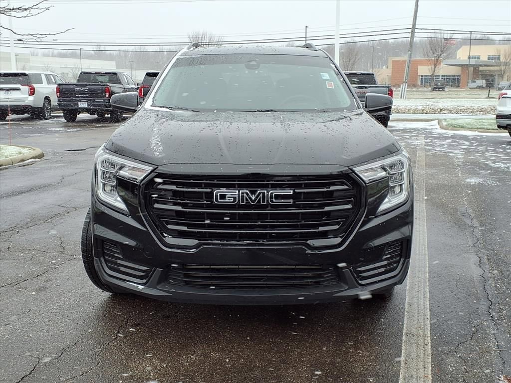 Certified 2022 GMC Terrain SLE w/ Driver Convenience Package image 30