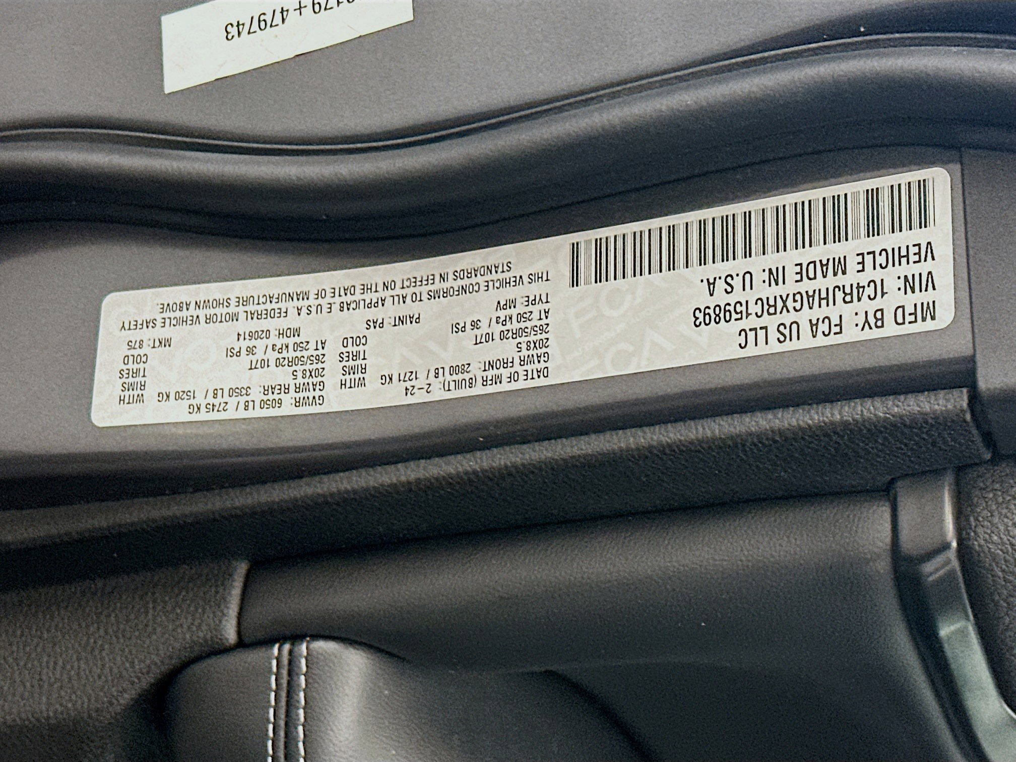 Used 2024 Jeep Grand Cherokee Altitude AWD/4WD image 12