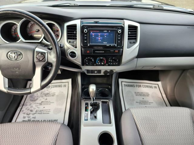 Used 2015 Toyota Tacoma 4x4 Access Cab V6 w/ SR5 Package image 14
