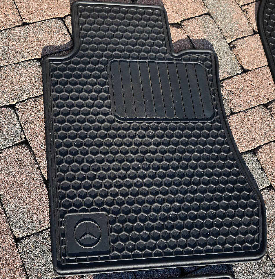 Used 1997 Mercedes-Benz E 420 image 16