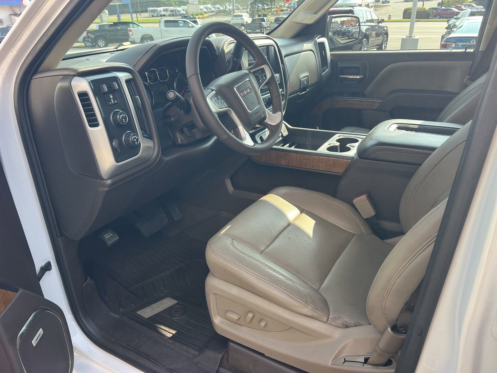 Used 2018 GMC Sierra 1500 SLT image 19