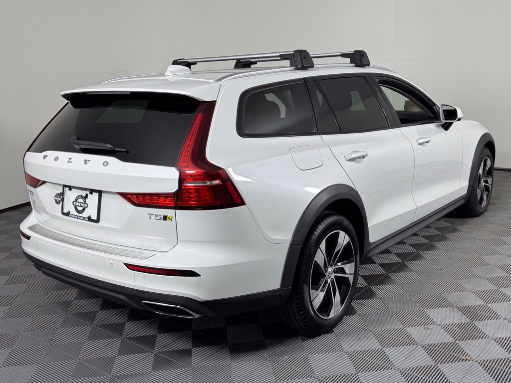 Used 2021 Volvo V60 T5 Cross Country w/ Climate Package AWD/4WD image 5