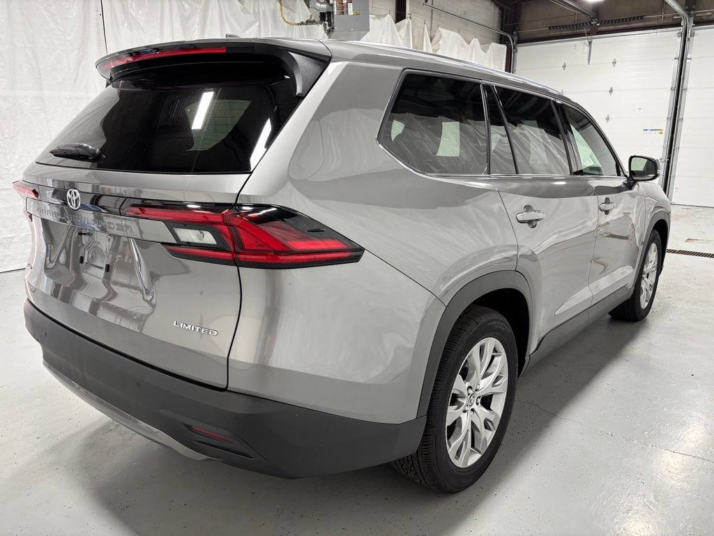 Used 2026 Toyota Grand Highlander AWD image 7
