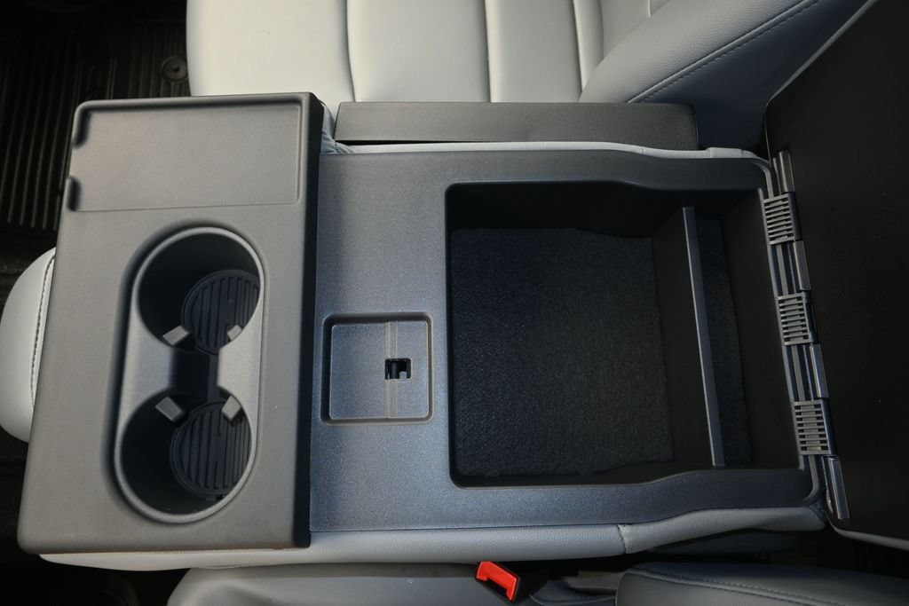 New 2027 Ford F250 4x4 Crew Cab Super Duty image 19