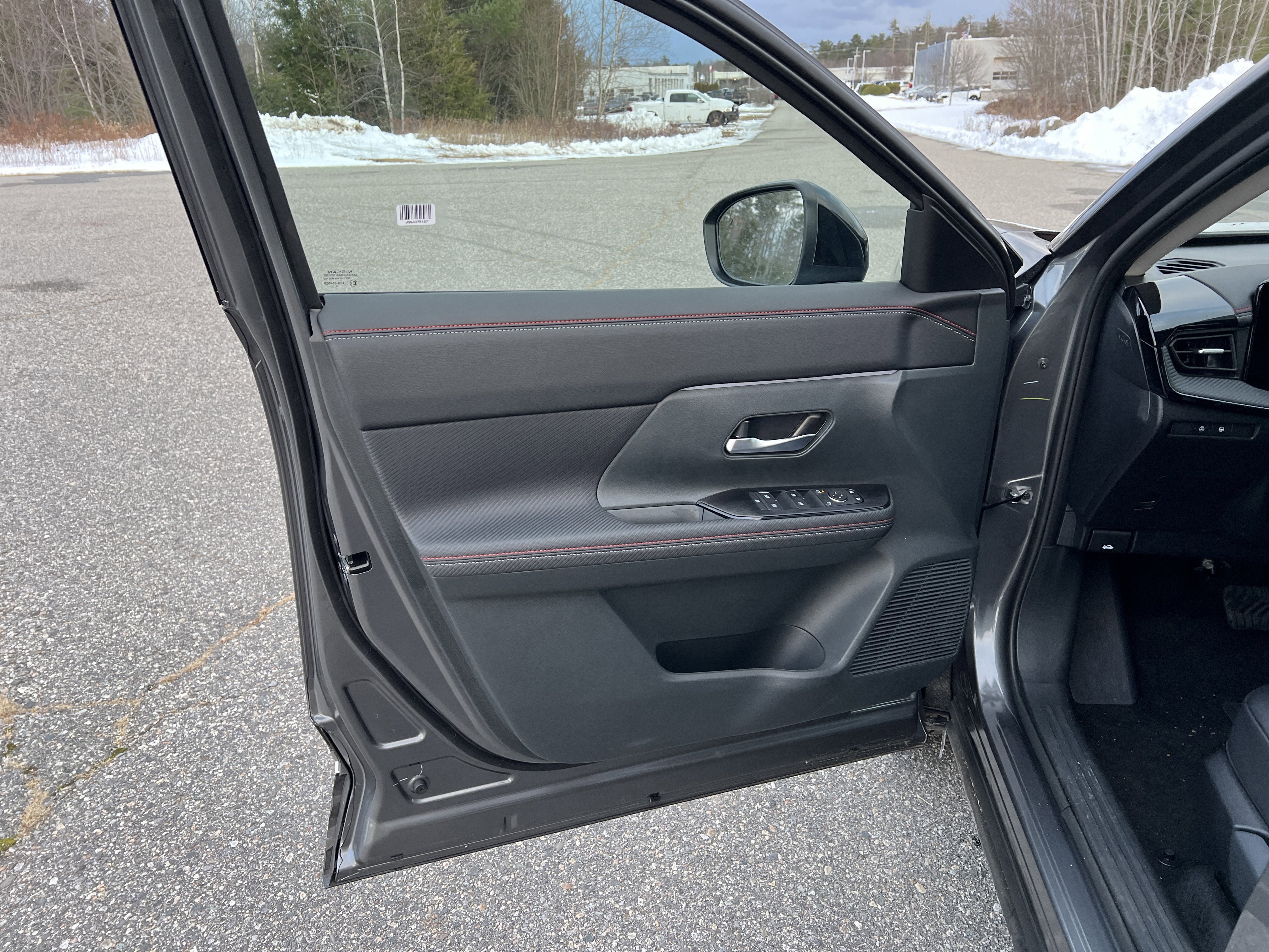 New 2026 Nissan Kicks SR w/ SR Premium Package image 17