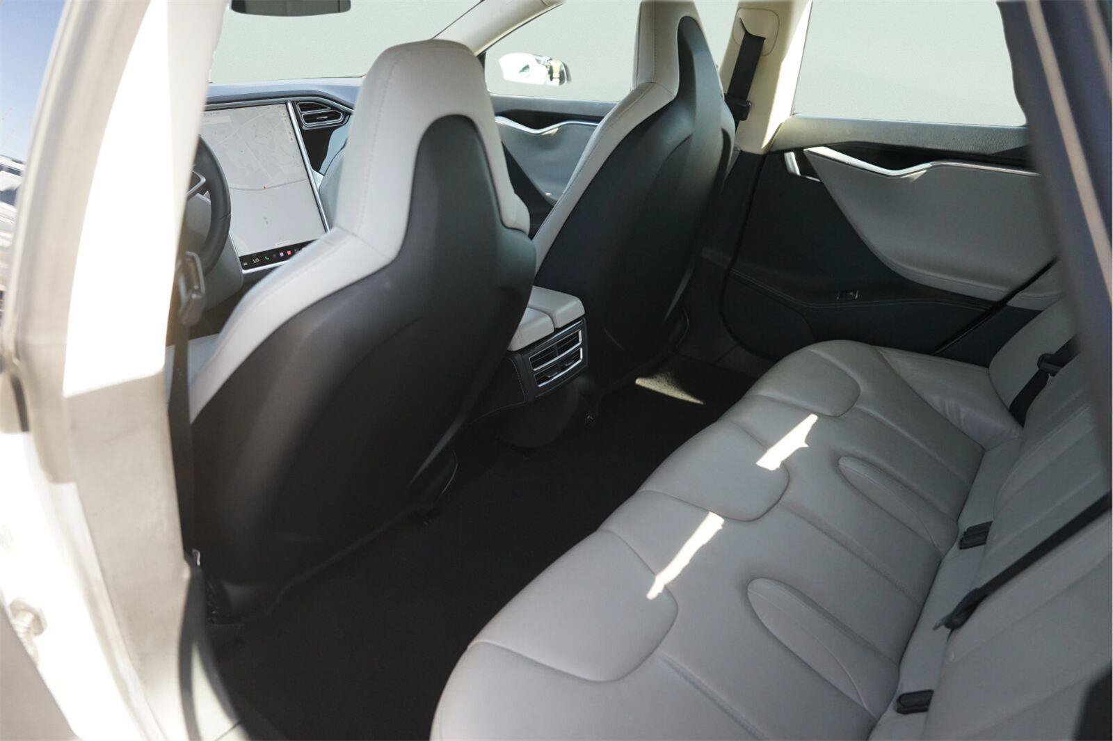 Used 2014 Tesla Model S RWD image 11