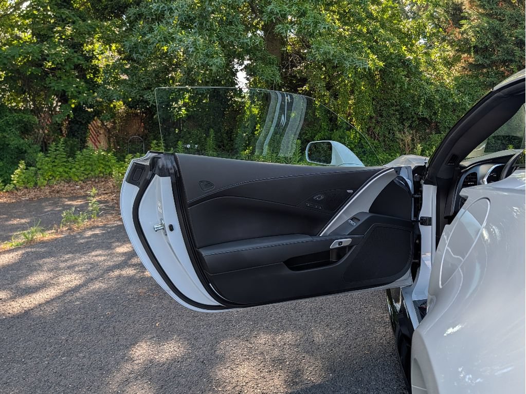 Used 2018 Chevrolet Corvette Grand Sport RWD image 14