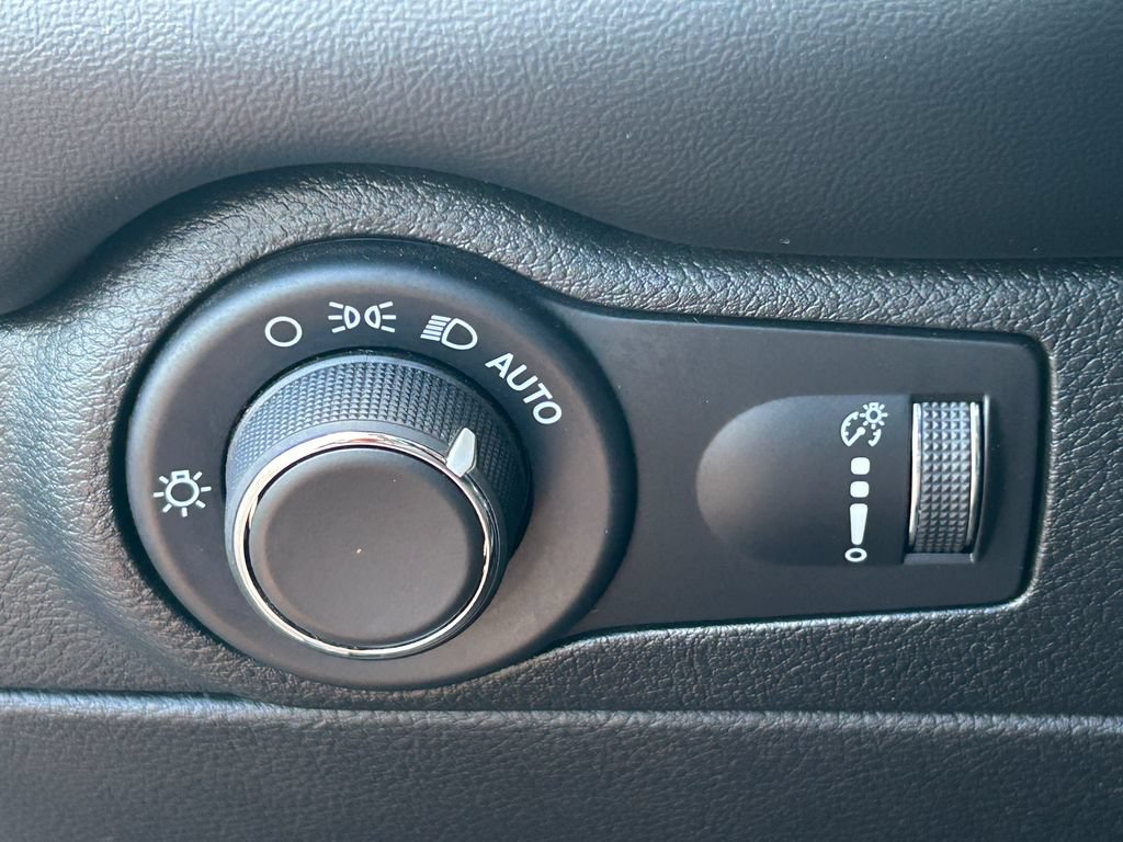 Used 2024 Dodge Durango GT AWD/4WD image 23