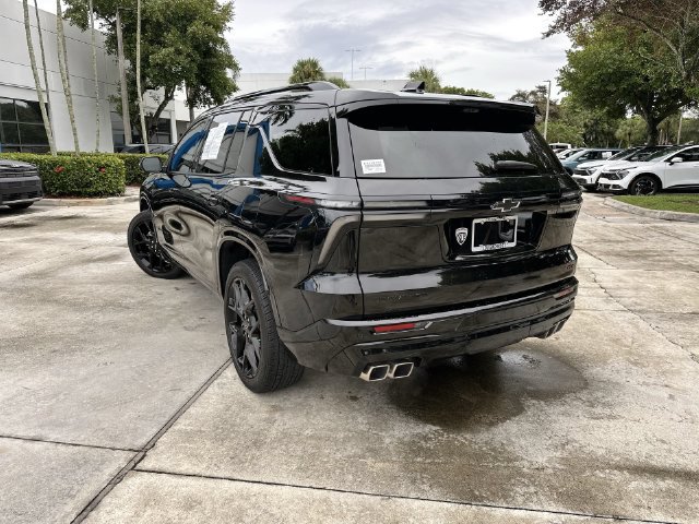 Used 2026 Chevrolet Traverse RS w/ LPO, Floor Liner Package FWD image 12