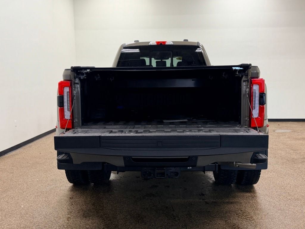 Used 2026 Ford F450 Platinum w/ Platinum Plus Package AWD/4WD image 5