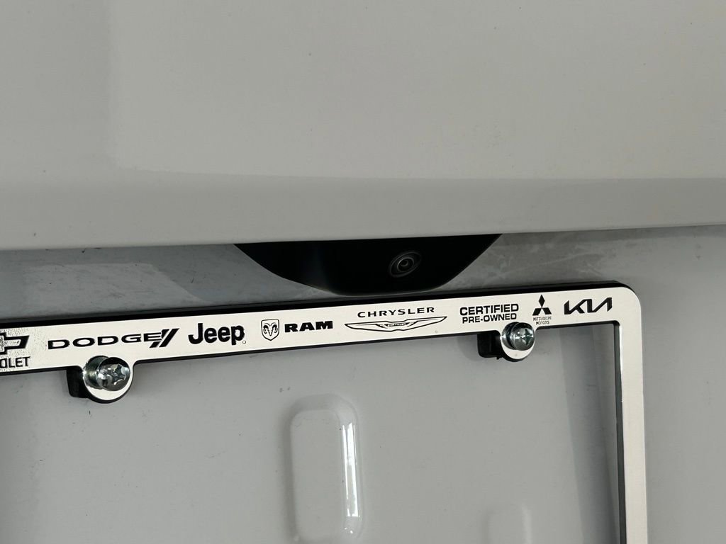 Used 2025 Jeep Grand Cherokee L Laredo image 28