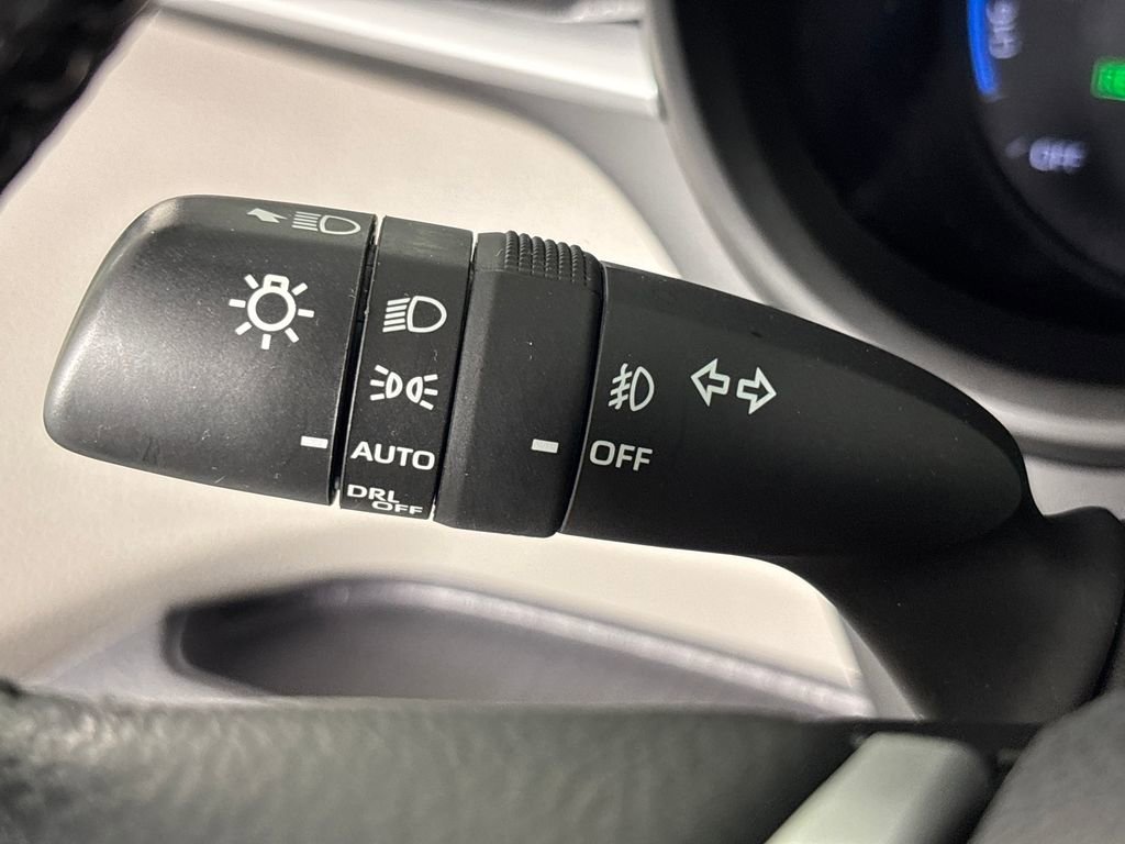 Certified 2024 Toyota Sienna XLE image 18