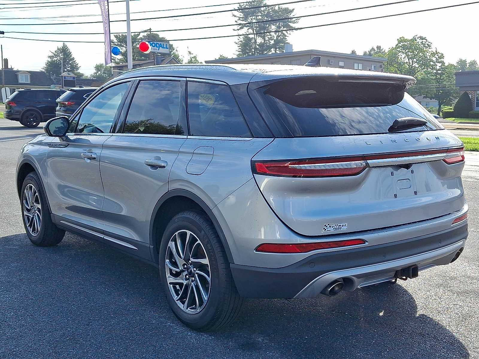 Used 2021 Lincoln Corsair AWD w/ Equipment Group 101A image 4