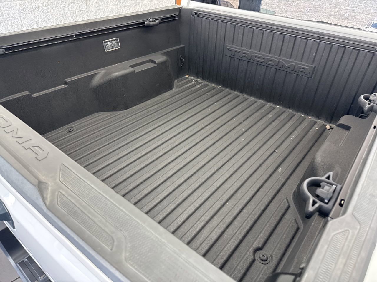 Used 2024 Toyota Tacoma TRD Off-Road image 9