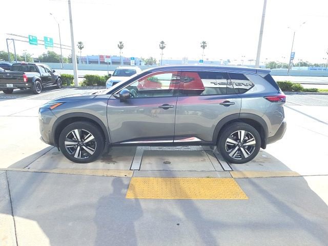 Used 2022 Nissan Rogue SL w/ SL Premium Package image 7