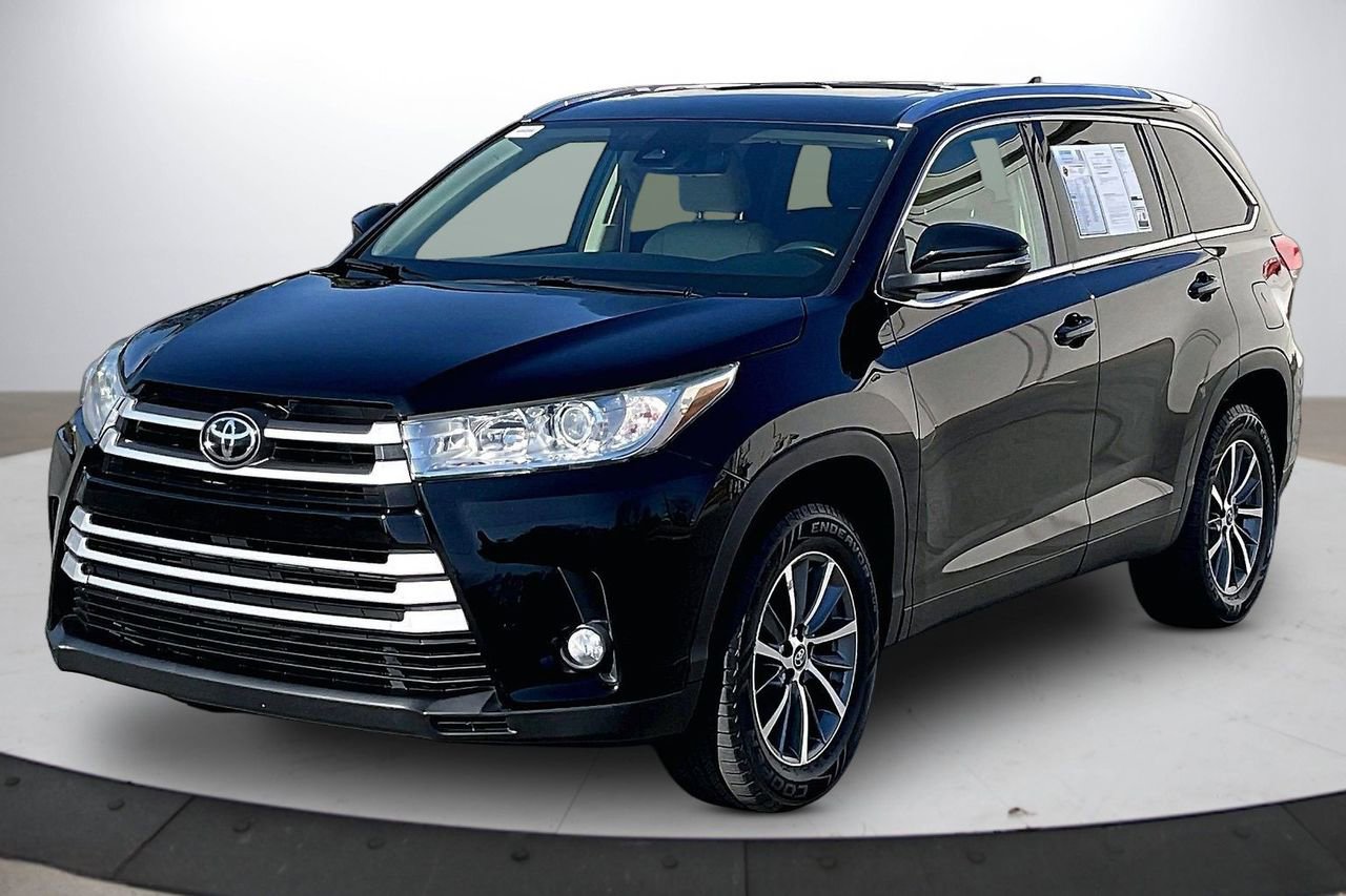 Used 2019 Toyota Highlander XLE image 4